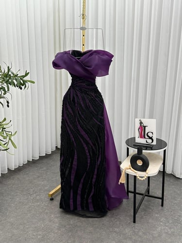 فساتين كلفه مطرز مبطن