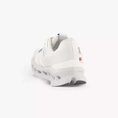 حذاء ON Cloudrunner