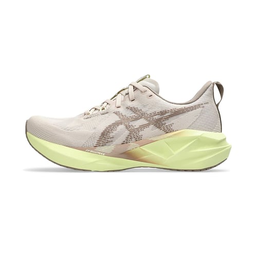 حذاء ASICS Novablast 5