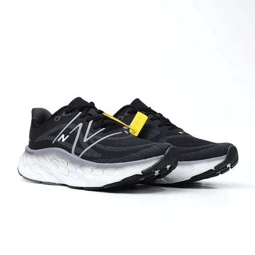 New Balance Fresh Foam X More V4