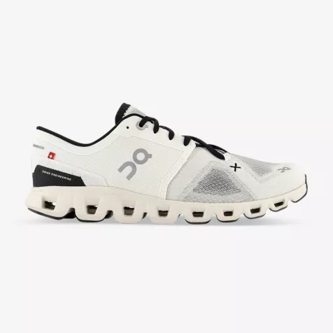 حذاء On Cloud X 3