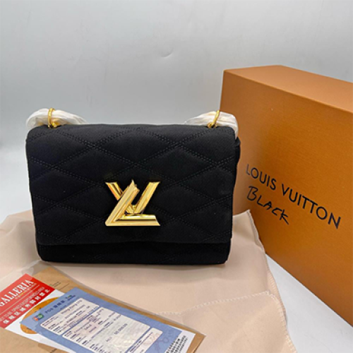 شنطة لويس فيتون Louis Vuitton