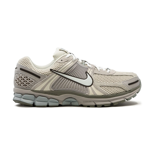 Nike air zoom vomero 5