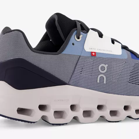 حذاء On Running Cloudstratus