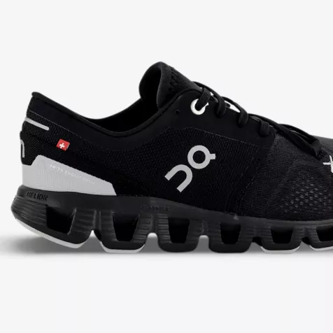 حذاء On Cloud X 3