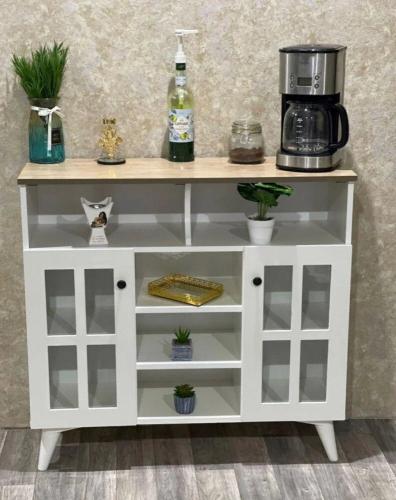 ركن كافي ابيض نافذتين بسعر العرض