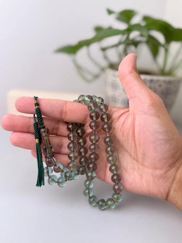 Transparent green saffron