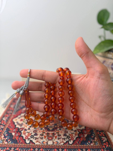 Dark honey saffron