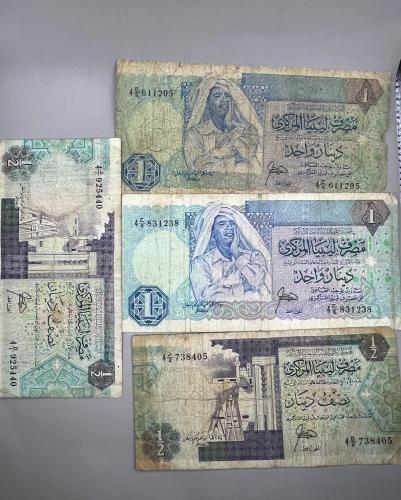 4 قطع عملات ليبيا متنوعة D73