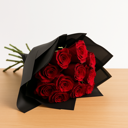 بوكيه جوري احمر 12 حبة تغليف اسود