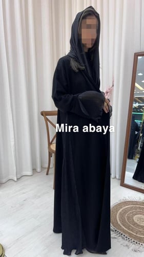 عبايه الملكه بكسرات