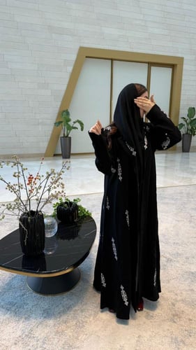 عبايه السنعه