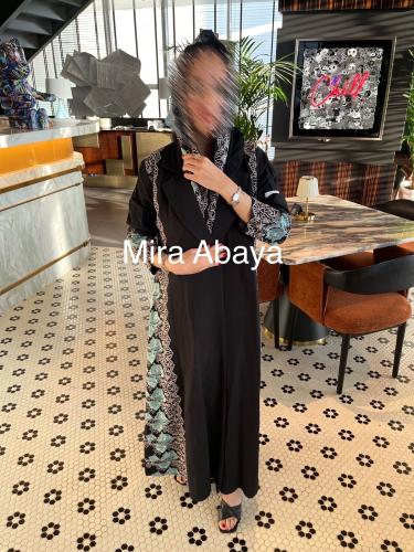 عبايه القمر