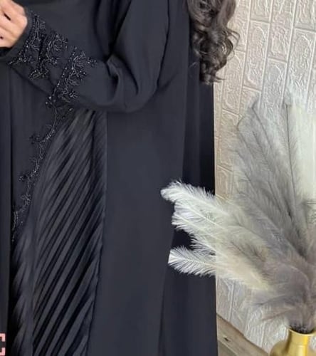 عباية شك اسود بكسرات