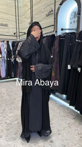 عبايه انمار دانتيل