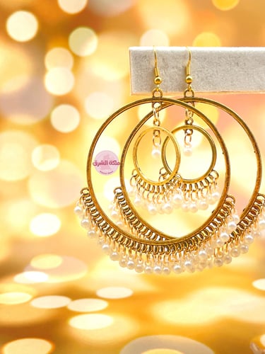 حلق الملكة بوس بوس