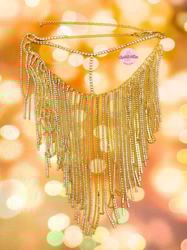 برقع ملكة الالماس ذهبي