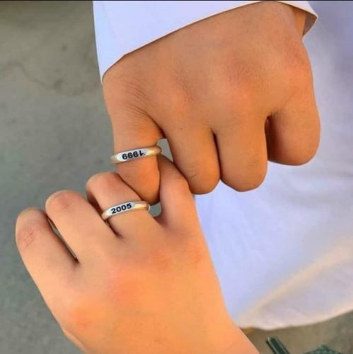 A date ring with the name