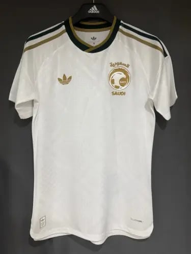 Saudi national team white T-shirt, players' size 25-26