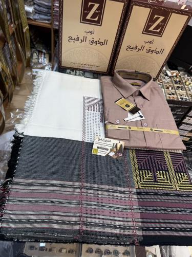 طقم معاوز بيضاني راقي وشميز