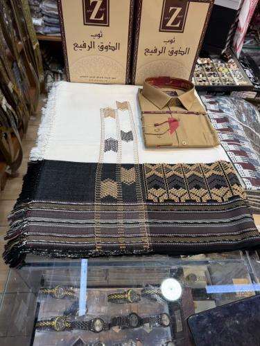 طقم معاوز بيضاني راقي وشميز
