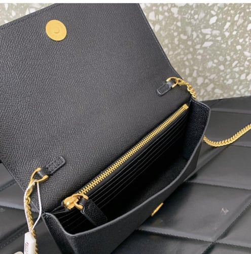 شنطة فالنتينو