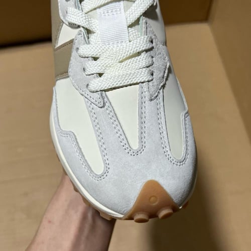 حذاء " نيو بالانس " للجنسين