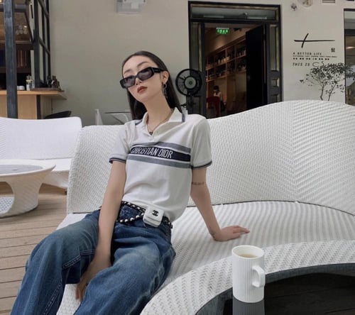 تيشيرت " ديور" نسائي