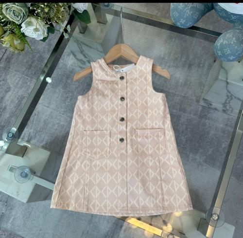 فستان " ديور " للاطفال