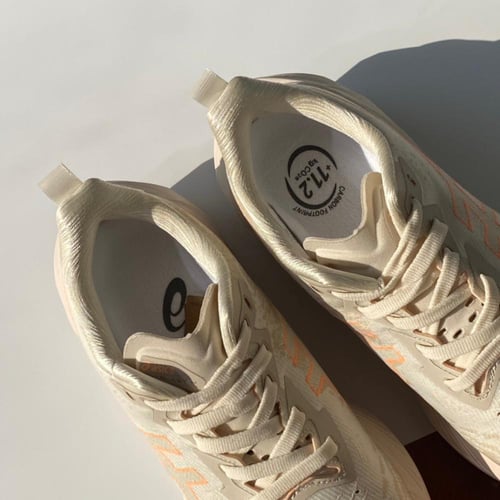 حذاء "Asics " للجنسين