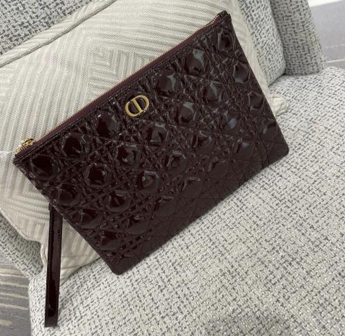 شنطة "ديور "