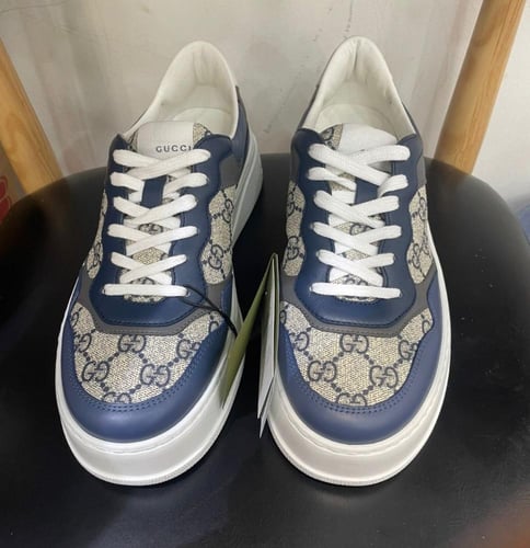 حذاء كاجوال رجالي " قوتشي"