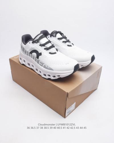 حذاء رياضي رجالي ماركة " on Running "