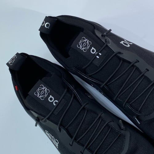 حذاء " on Running " للجنسين