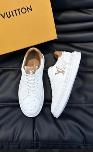 حذاء رجالي من " لويس ڤيتون"