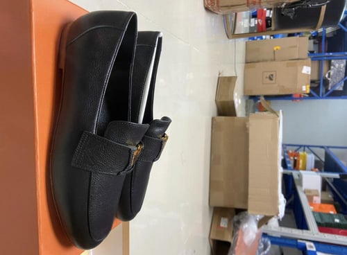 حذاء " لويس ڤيتون " نسائي