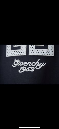 تيشيرت "جيڤنشي " للرجال