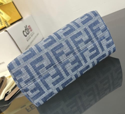 شنطة "فيندي "