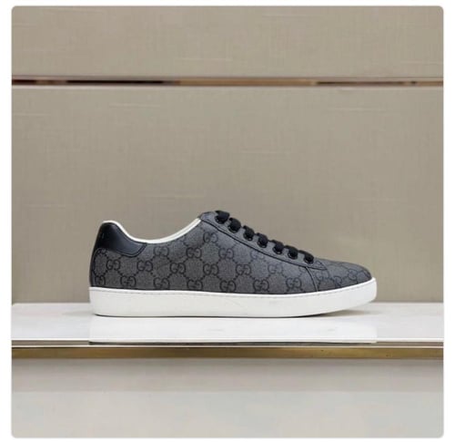 حذاء رجالي من " Gucci "