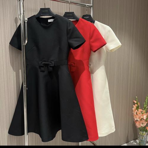 فستان " ڤالنتينو" نسائي