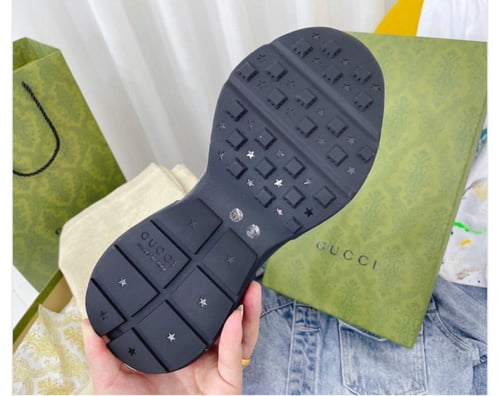 حذاء رجالي من " Gucci "