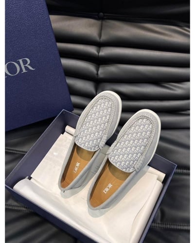 حذاء رسمي رجالي من "ديور"