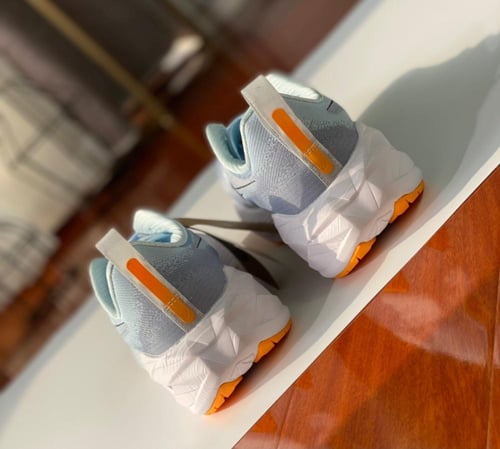 حذاء "Asics " للجنسين