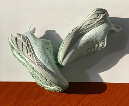 حذاء "Asics " للجنسين