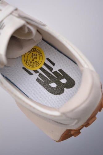 حذاء " نيو بالانس " للجنسين