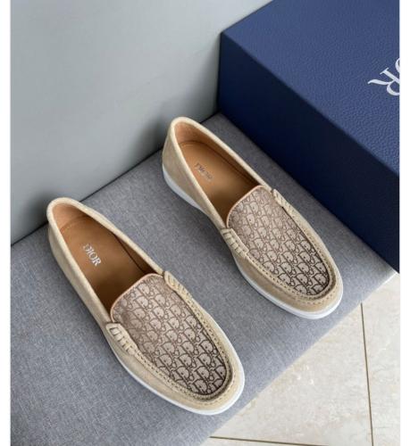 حذاء رسمي رجالي من "ديور"