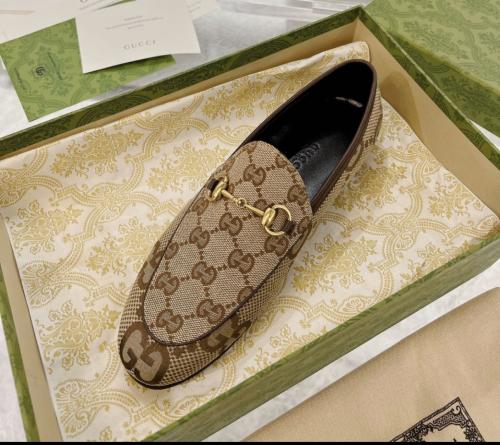 حذاء قوتشي G نسائي