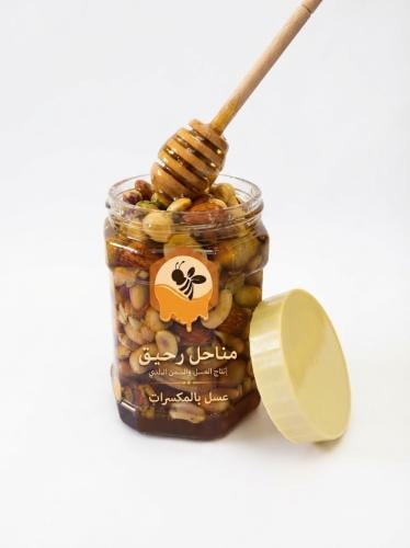 عسل بالمكسرات