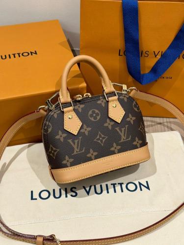 نانو الما لويس فيتون