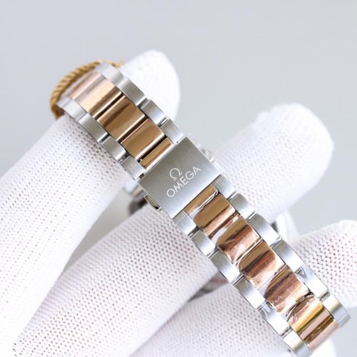 ساعة اوميقا ( يتوفر أكثر من شكل )